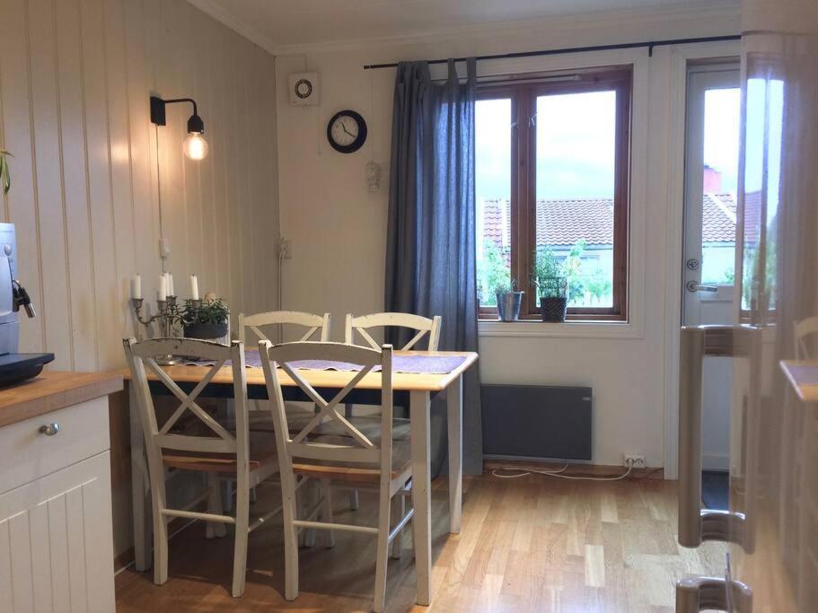 Cosy Flat For 4 Persons Leilighet Kristiansand Eksteriør bilde
